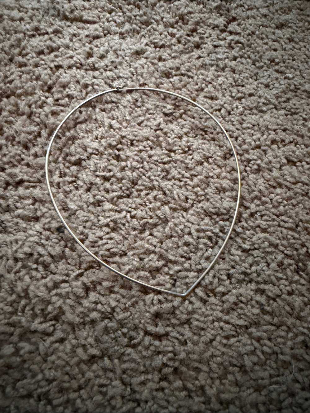 Minimal gold -Tone Wire Collar Necklace - Sleek Women’s Jewelry